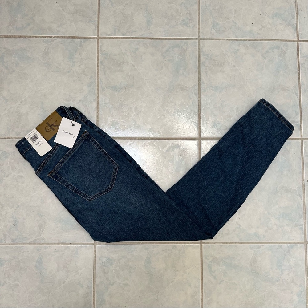 NWT Calvin Klein Storm Blue Women's High-Rise Skinny Jean Size 10 / 30